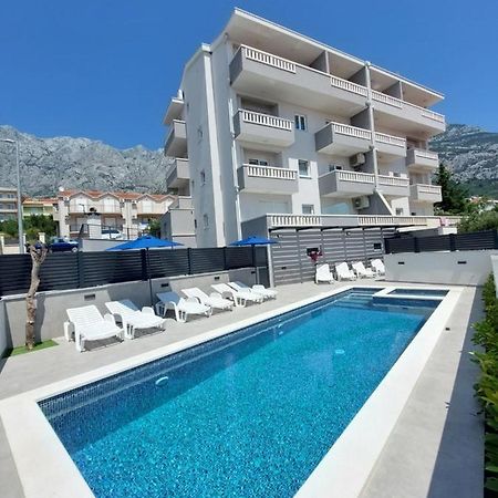 Apartments Villa Nova With Pool Makarska Buitenkant foto